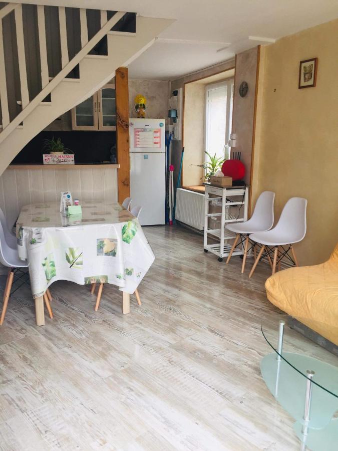 Petite Maison Au Coeur De L Auvergne Jumeaux المظهر الخارجي الصورة